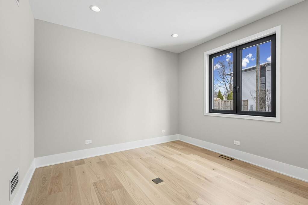 Secondary bedroom 2
