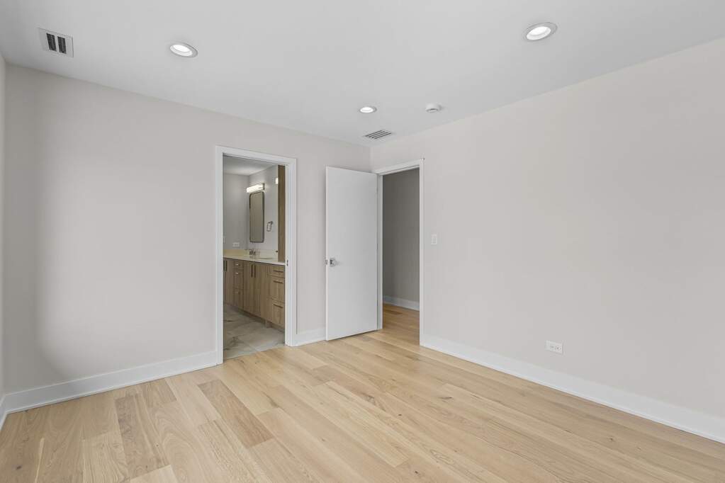 Secondary bedroom 4