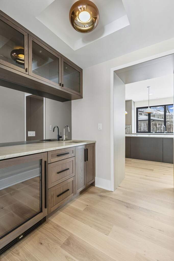 Butler pantry