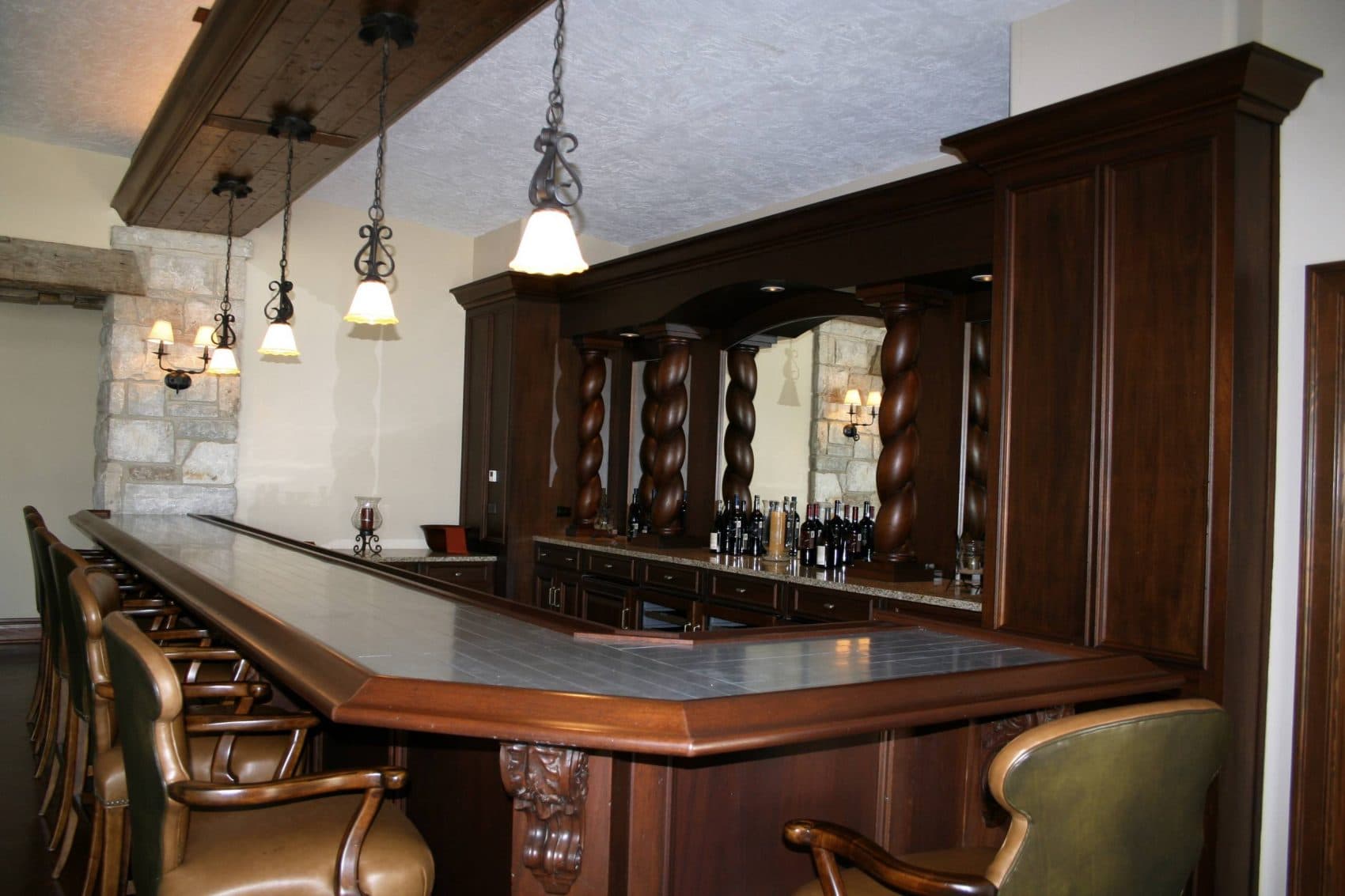 clubhouse bar